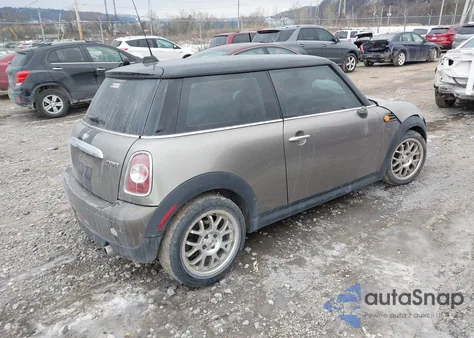 2013 Mini Hardtop Cooper z USA, uszkodzony, nr VIN WMWSU3C56DT373292
